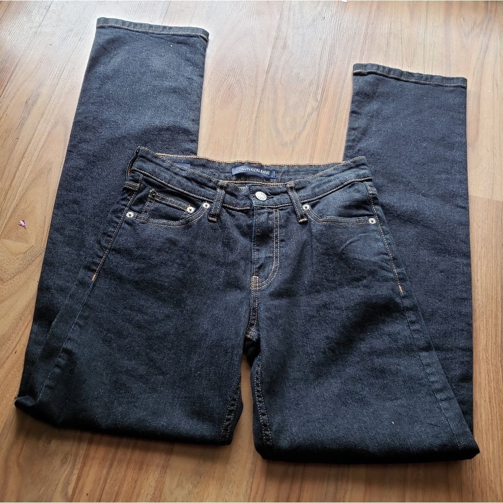 Calvin Klein Jeans | Size: 25x32